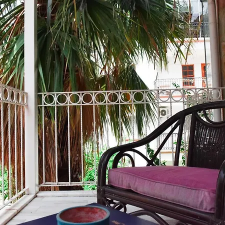 Couette-café Smyrna 3*